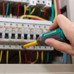 3-Pieces Insulated Screwdriver by Commercial Electric -Eaton Sales commercial electric electrical screwdrivers nut drivers ce180434 31 1000