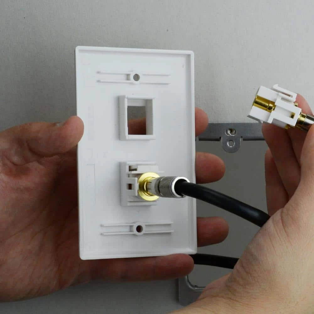 RCA Gold Plated Jack - White by Commercial Electric 8 RCA Gold Plated Jack - White by Commercial Electric - Image 6